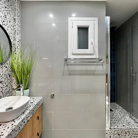 Apartment White Rabbit By Halu!